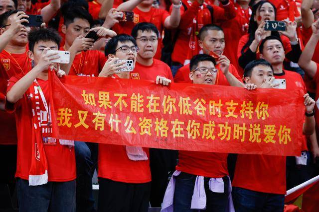 第41分钟德凯特拉雷头槌破门 比利时1-1西班牙扳平比分